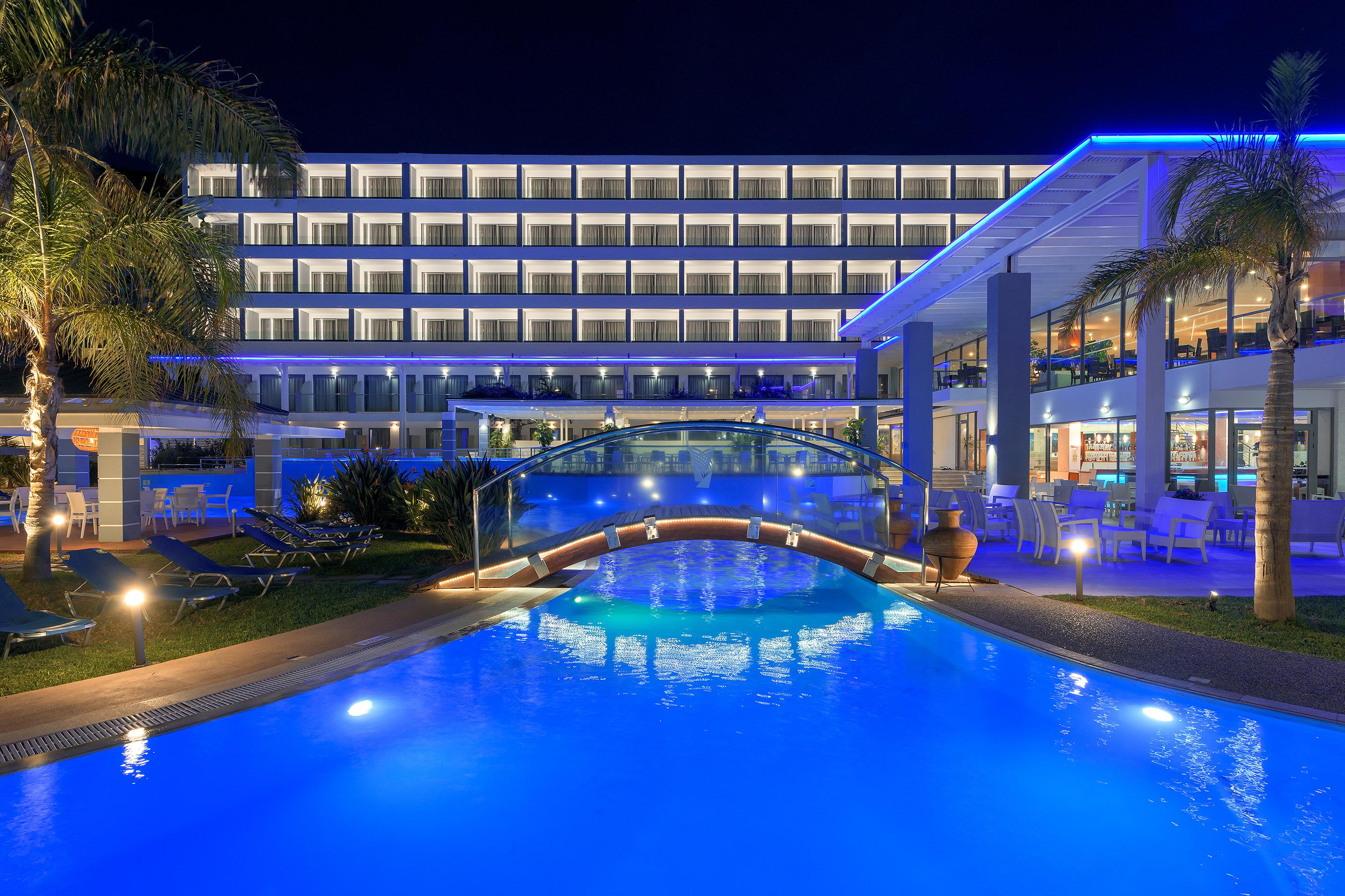 Oceanis Beach Hotel イキソス エクステリア 写真