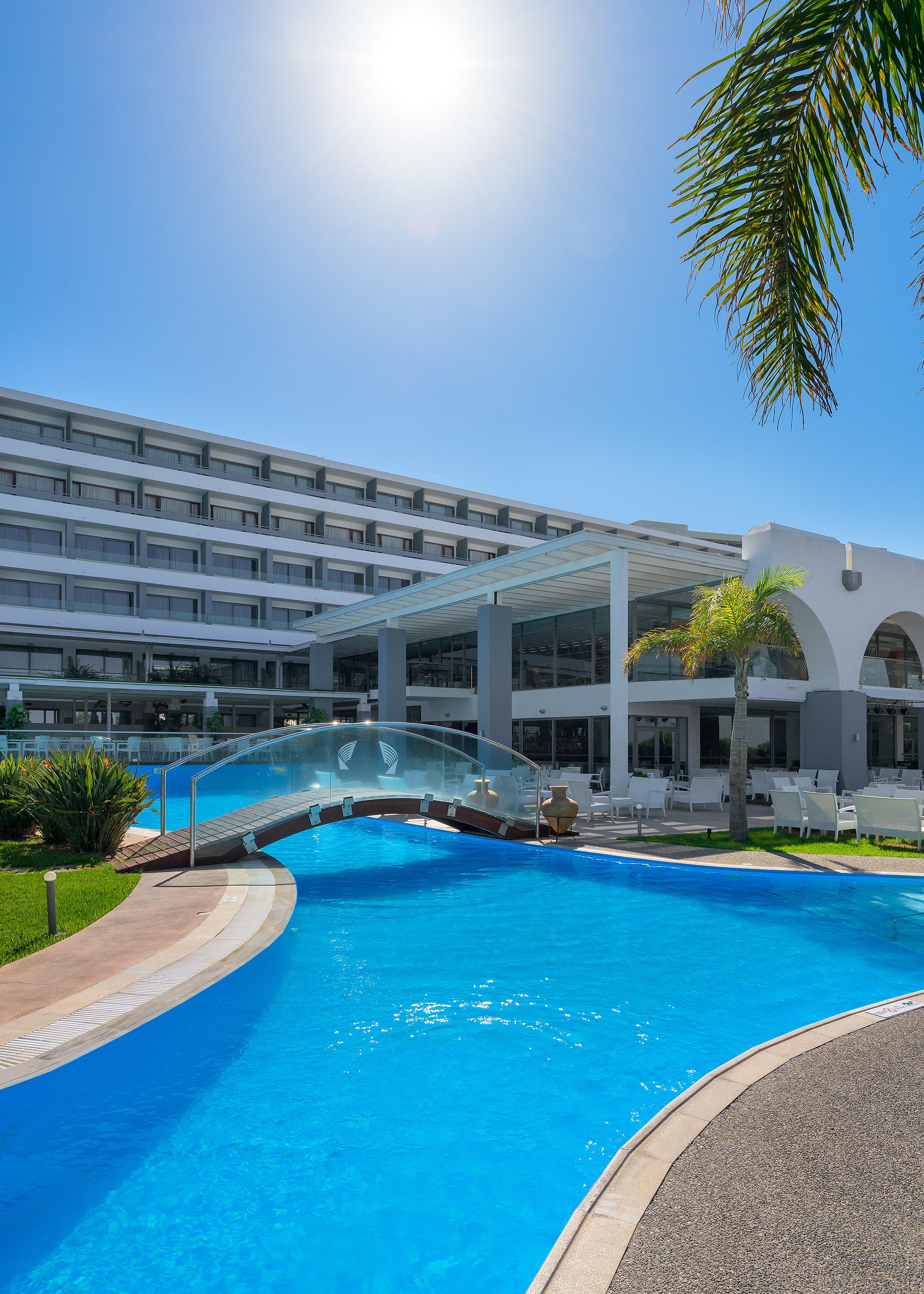 Oceanis Beach Hotel イキソス エクステリア 写真
