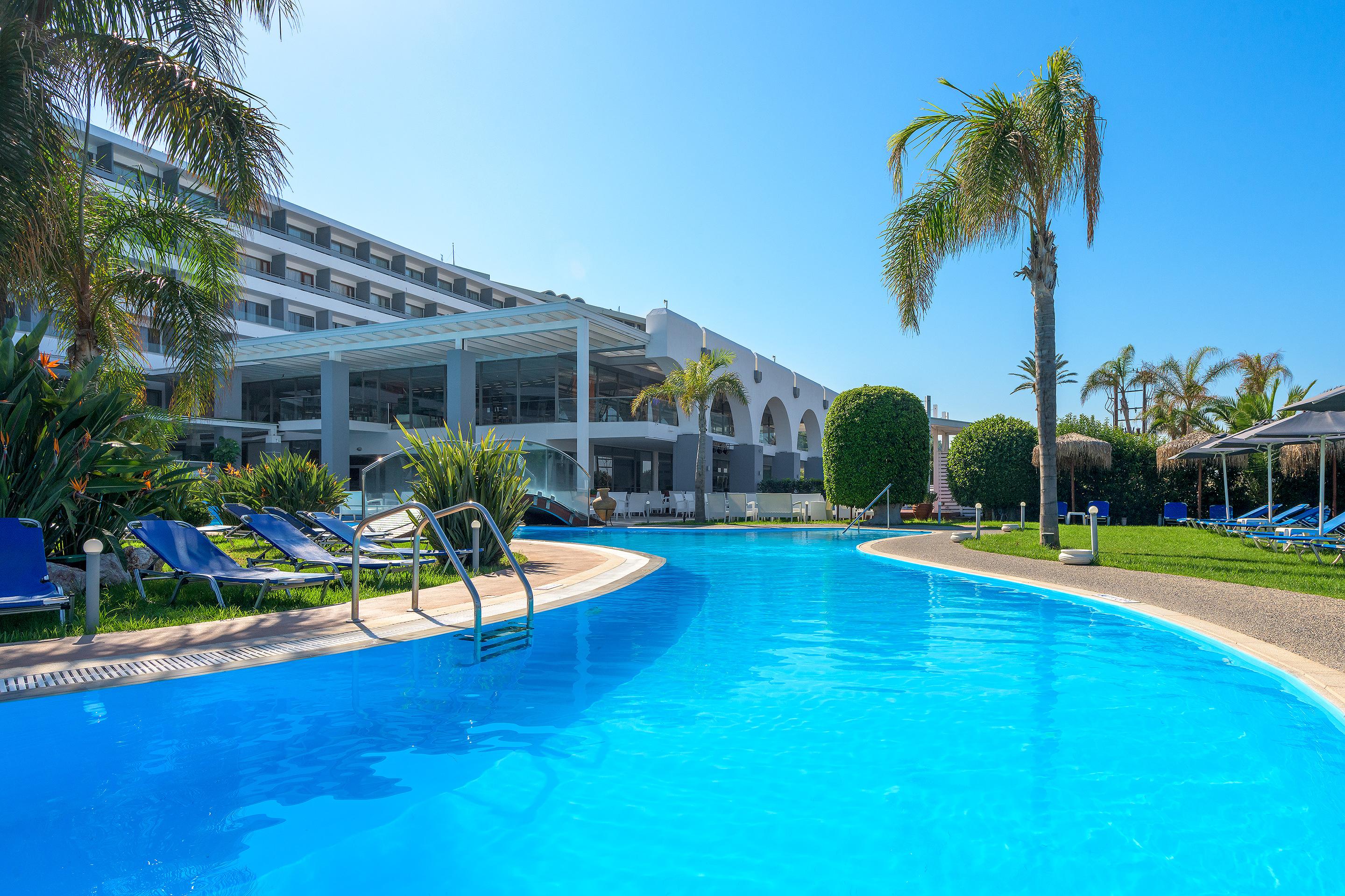 Oceanis Beach Hotel イキソス エクステリア 写真