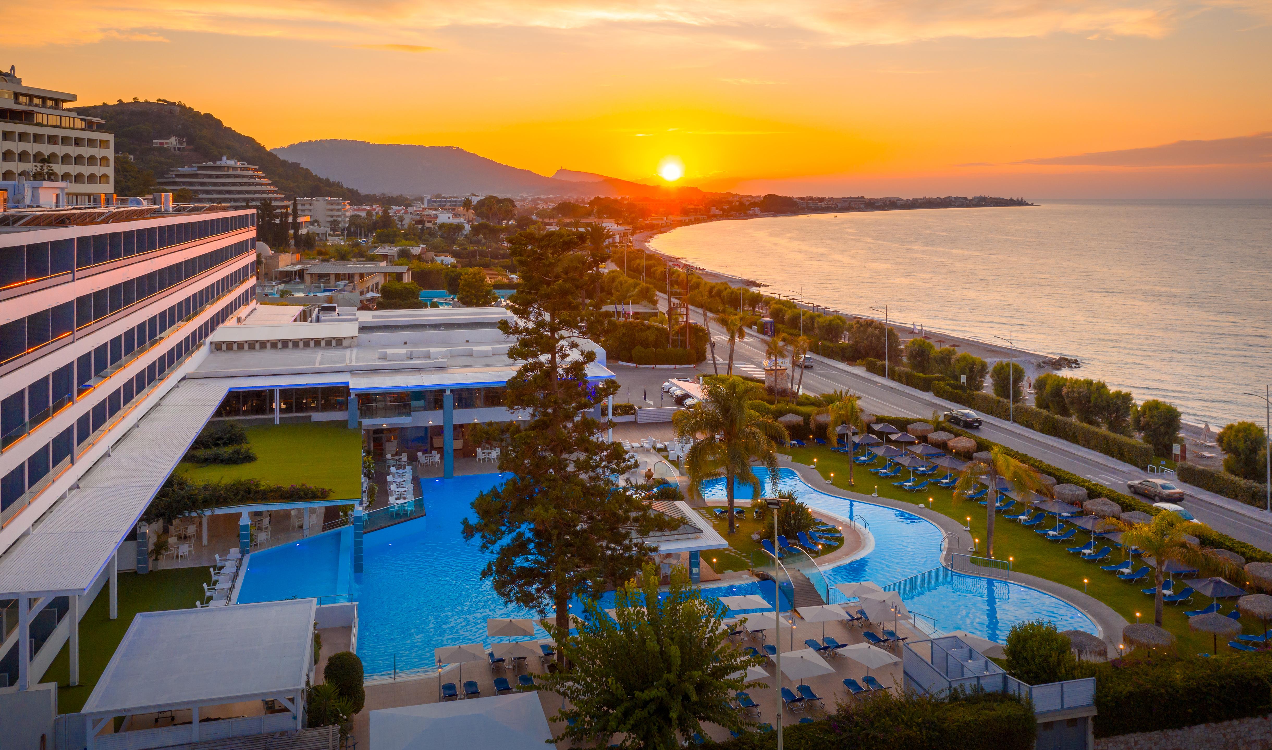 Oceanis Beach Hotel イキソス エクステリア 写真