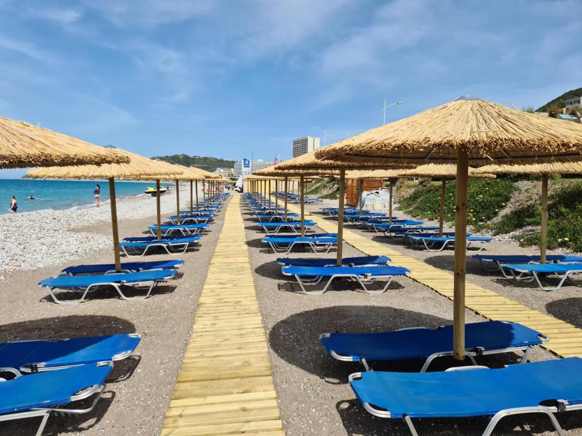 Oceanis Beach Hotel イキソス エクステリア 写真
