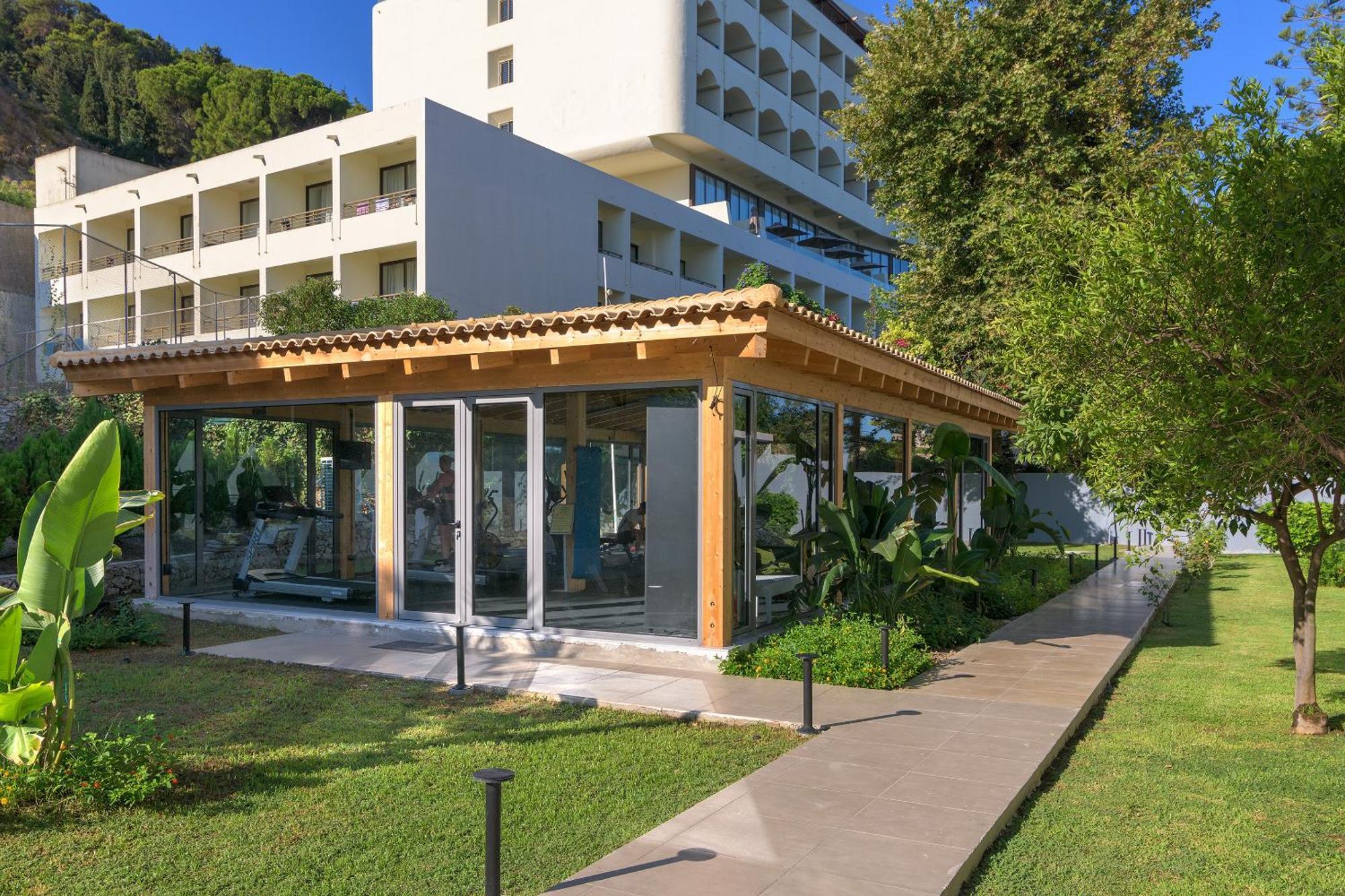 Oceanis Beach Hotel イキソス エクステリア 写真